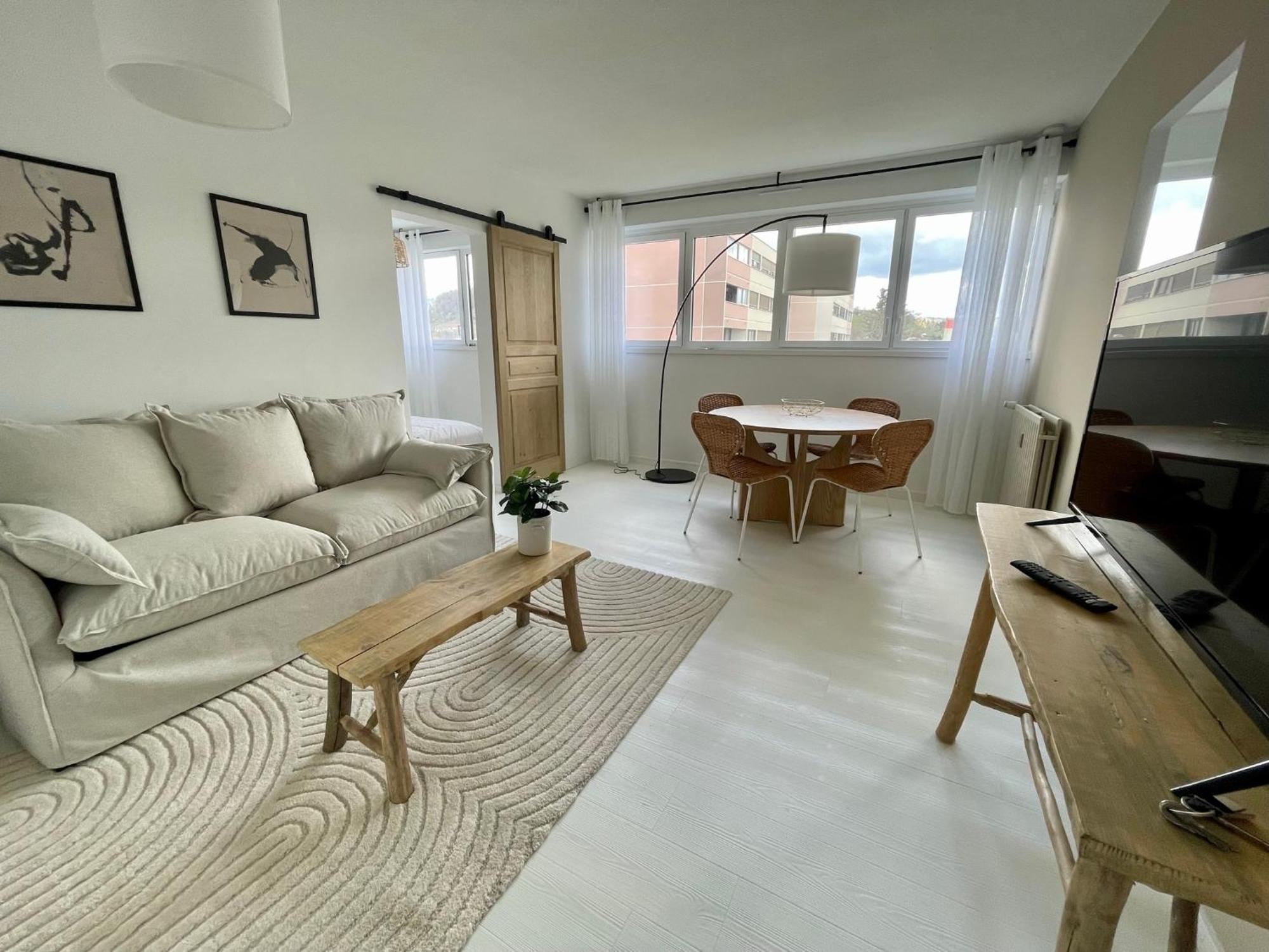 Au Coeur De La Ponetie Apartment Aurillac Exterior foto